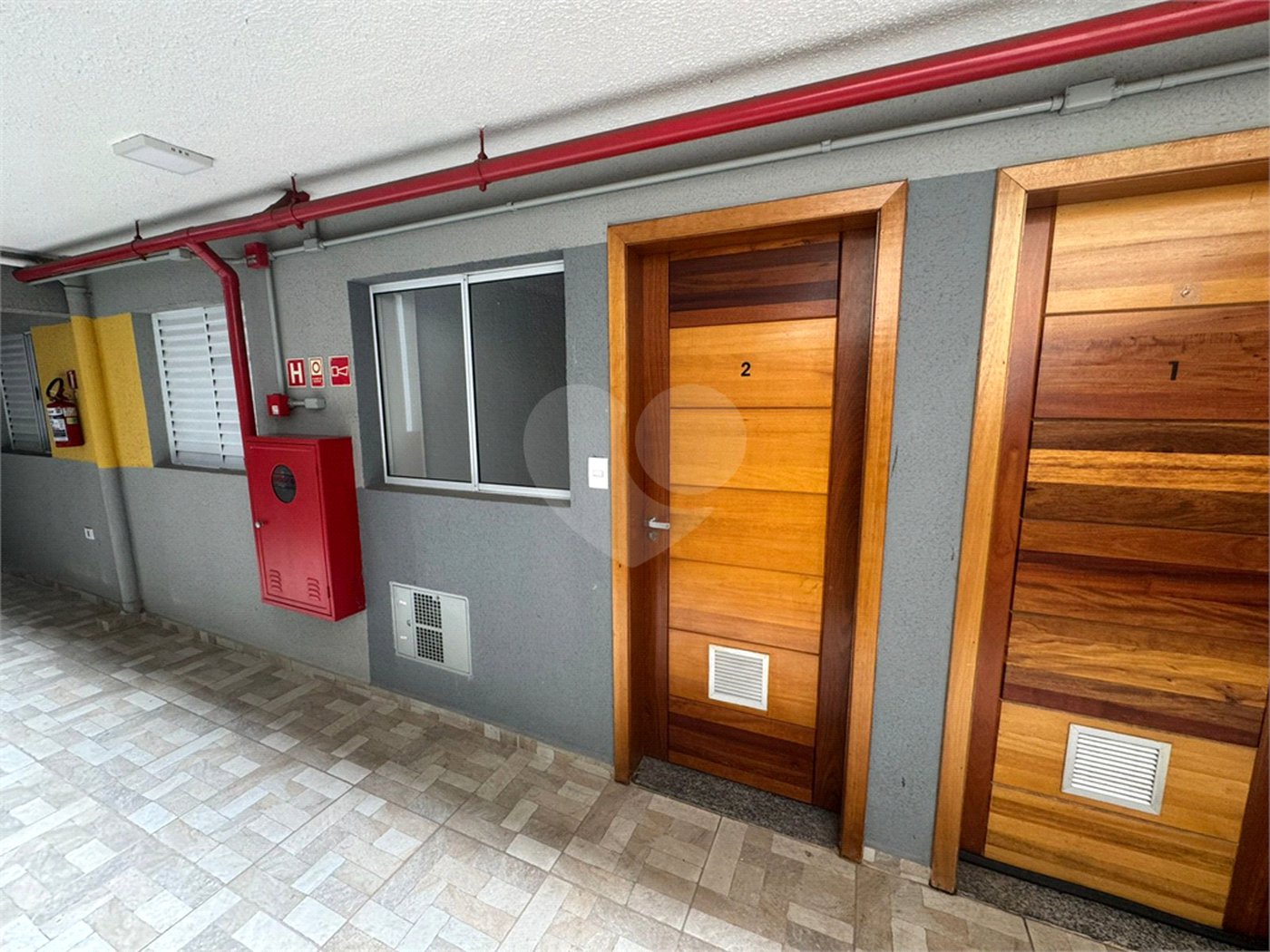 Apartamento 2 dormitórios c/ quintal privativo próximo ao futuro Metrô Anália Franco