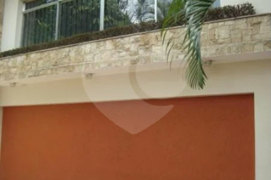 Sobrado Comercial à Venda ou Locação na Vila Mascote