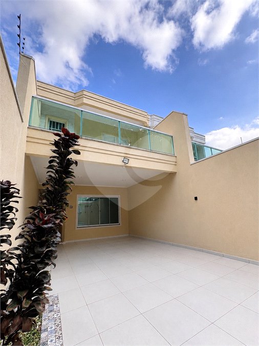 Sobrado a venda Ipiranga/SP 180m² com 3 Quartos suítes 5 banheiros 4 vagas área de serviços e Churrasqueira.