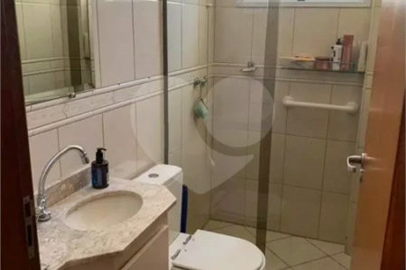 Apartamento em Atibaia com 2 dormitórios (1 suíte), 1 vaga de garagem, elevador, área de lazer com piscina