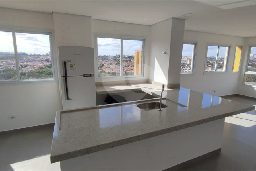 Vende-se apartamento no Edifício Residencial Flor do Ipê