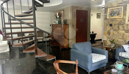 Casa à venda com 4 quartos, sendo 3 suítes, no condomínio Vitoria Regia, São Paulo - SP