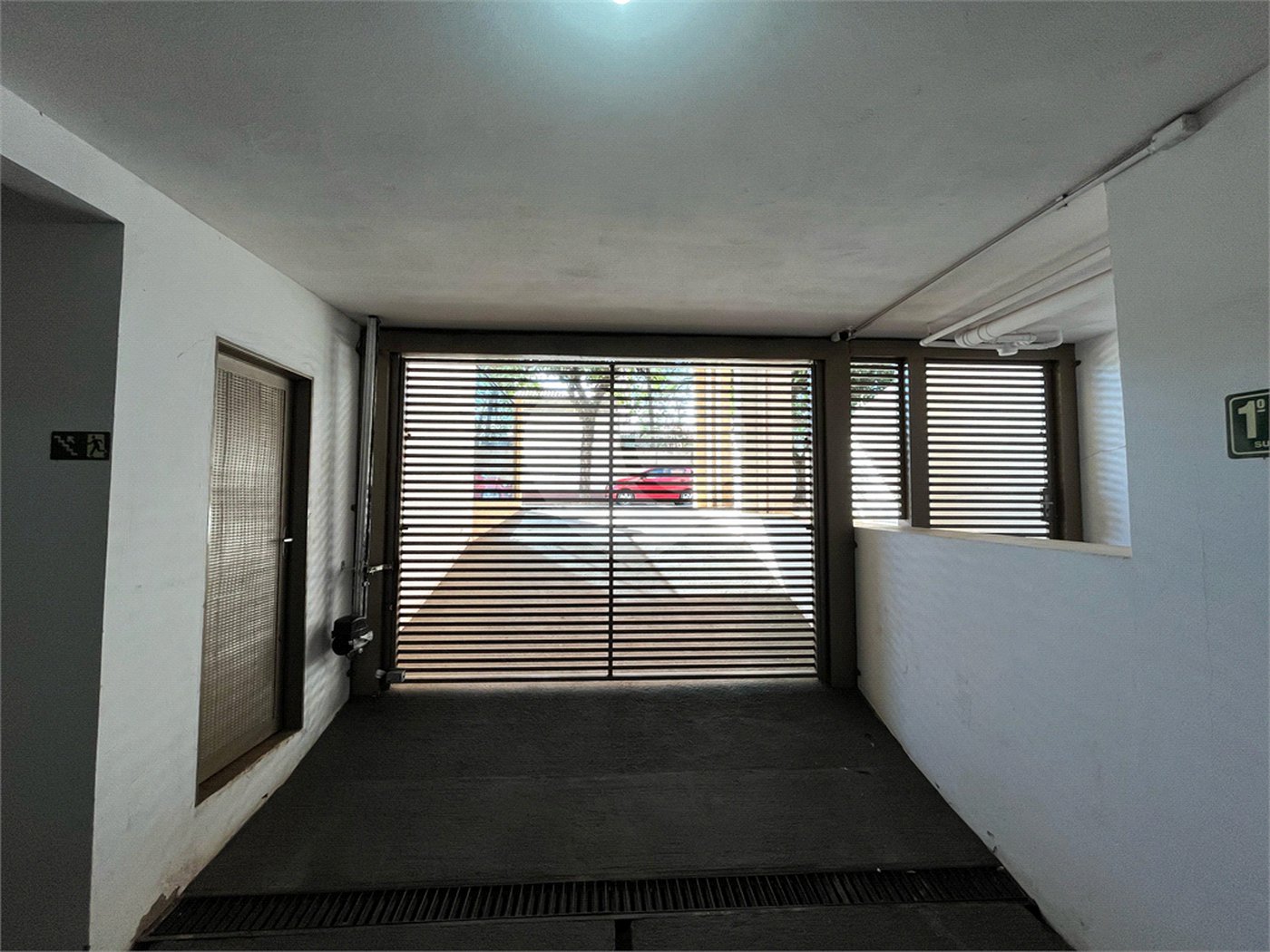 Apartamento mobiliado com 2 dormitórios sendo 1 suíte
