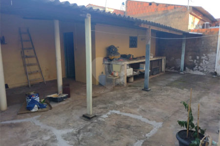 Casa Térrea - Jardim Santana.