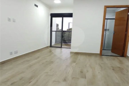 Sobrado à venda na Vila Carrão, 3 quartos (1 suíte)