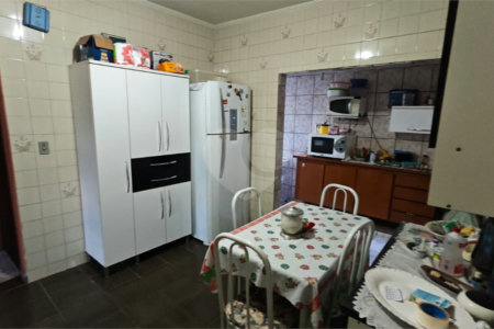 Oportunidade Única no Santa Felícia: Casa 3 dormitórios, Conforto, Espaço de Sobra e a Melhor Localização de São Carlos!