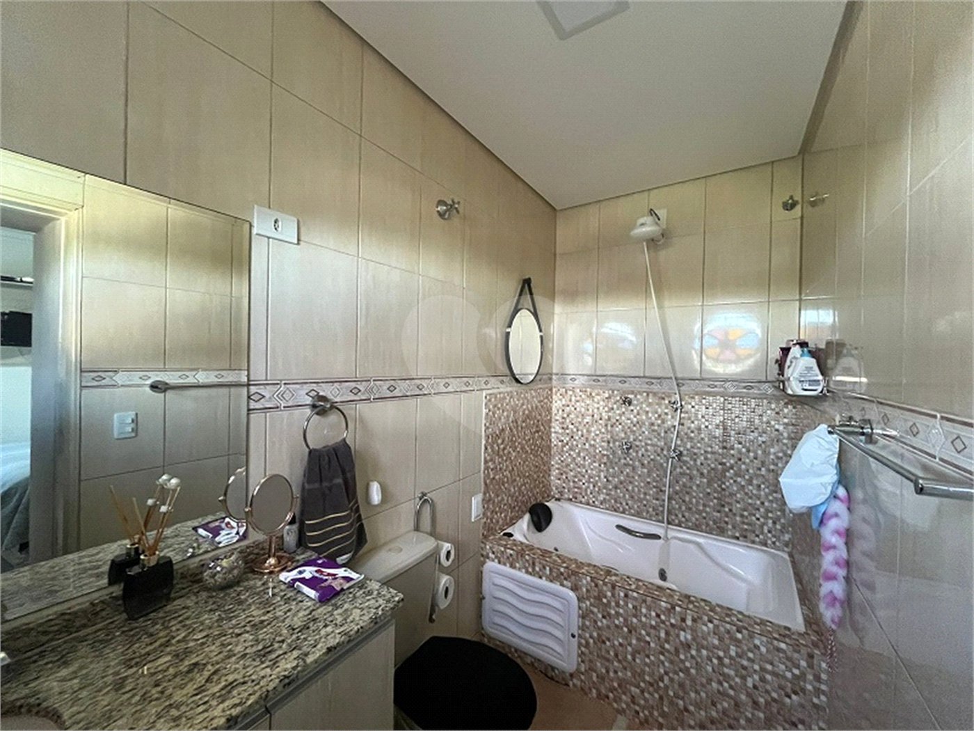 Casa com piscina disponivel para venda com 250m² - Jardim Paris / SP