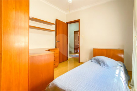Sobrado de Condomínio à venda no Cambuci/Aclimação - 5 Quartos/3 Suítes/5 Vagas