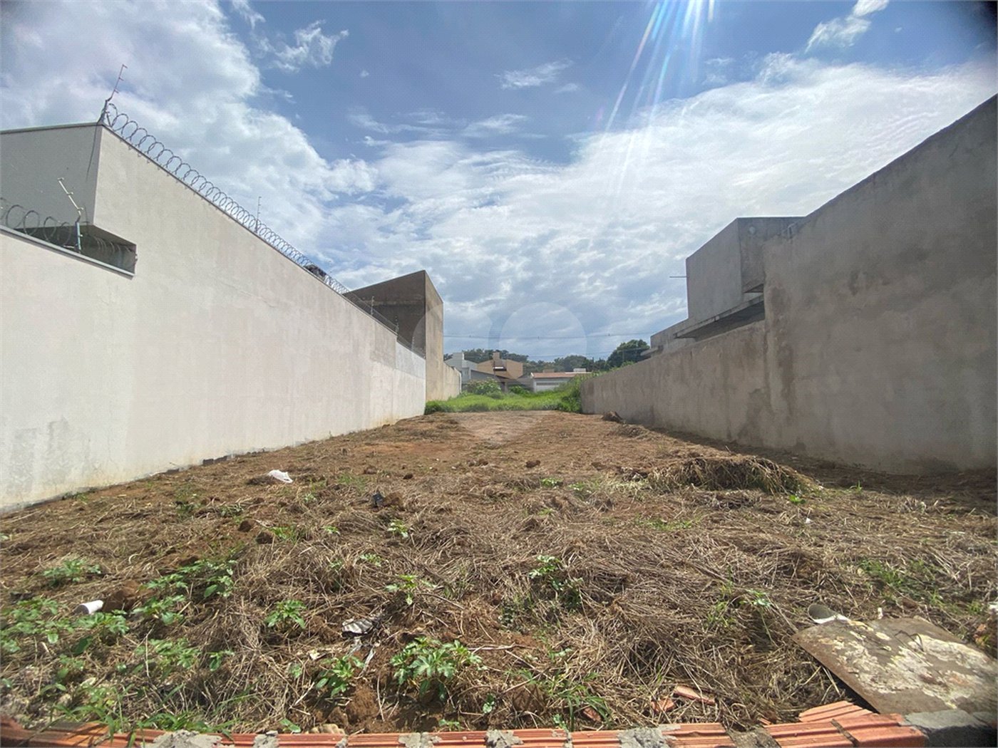 Terreno à Venda no Jardim Embaré - São Carlos