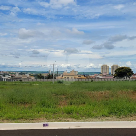 Terreno no Condomínio Monte das Araucárias