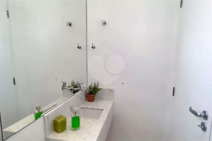 Maravilhosa Casa em Condomínio com 4 Suítes na Praia de Juquehy!!!