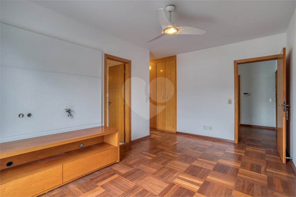 Casa à venda com 4 suítes em Chácara Monte Alegre, São Paulo, SP