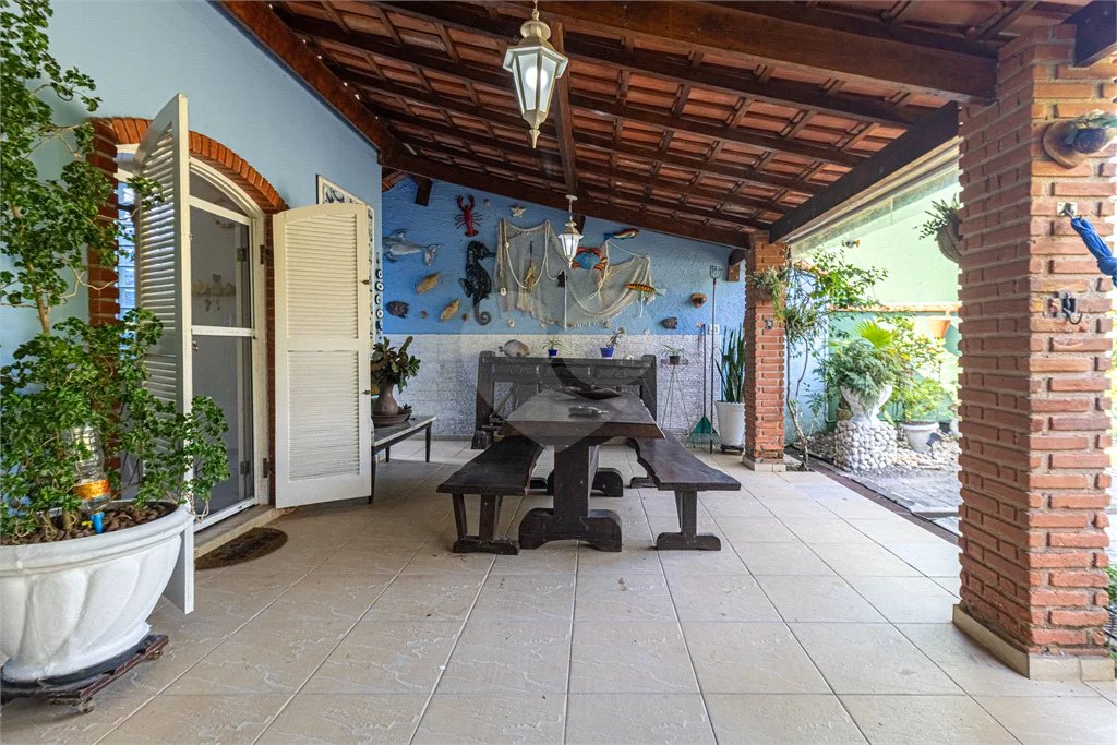 Casa à venda com 4 quartos, sendo 1 suíte, em Morada da Praia, Bertioga, SP