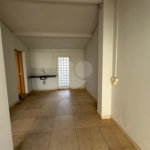 Ótima oportunidade para moradia ou investimento comercial!