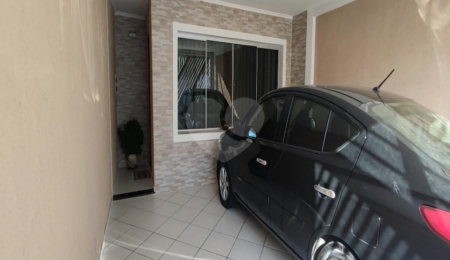 Sobrado à venda com 3 quartos, sendo 1 suíte,  em Bosque da Saúde, São Paulo, SP
