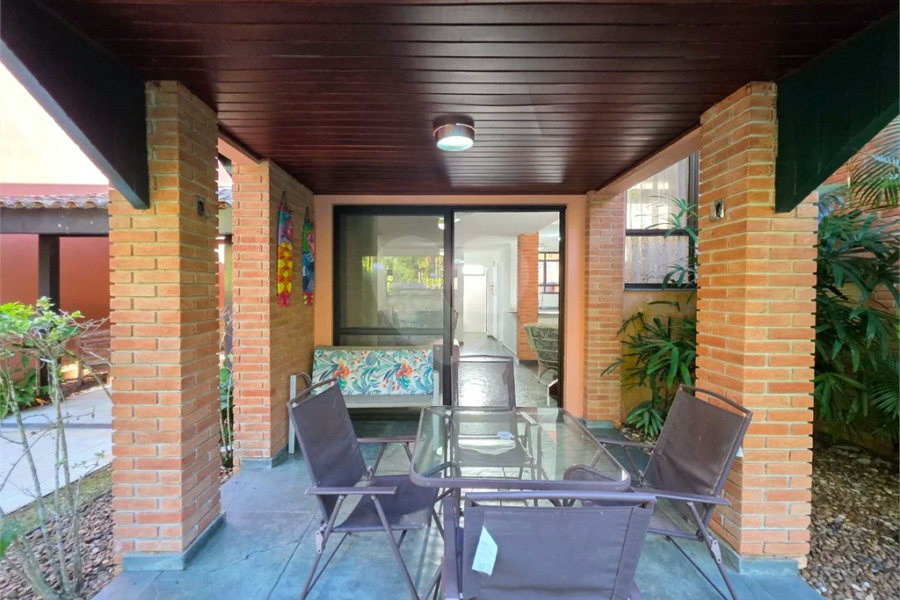 Villagio à venda com 2 quartos, sendo 1 suíte, em Riviera de São Lourenço, Bertioga, SP
