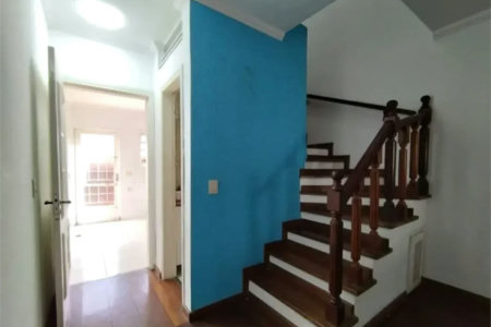 Sobrado à venda com 3 quartos, sendo 1 suíte,  em Jardim Ester, São Paulo, SP