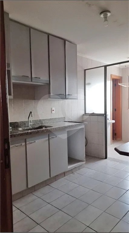 Apartamento à venda no Edifício Cabreúva no Bairro Alto em Piracicaba - SP.
