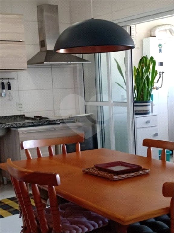 Apartamento à venda no Brás, 1 quarto, varanda, garagem, semimobiliado
