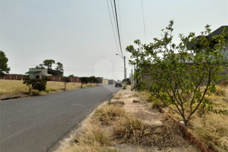 Terreno à Venda no Bairro Santa Julia - São Carlos