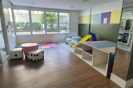 Apartamento à venda com 3 quartos, sendo 1 suíte, em Alto da Boa Vista, São Paulo, SP