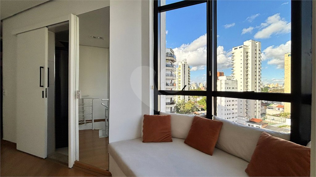 Cobertura duplex com 90 m², perfeita para quem busca conforto, privacidade e uma excelente localização.