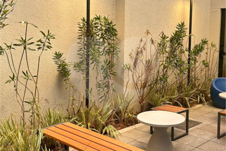 Apartamento à venda na Bela Vista de 24m2 com 1 dormitórios e sem vagas.Estuda Permuta.