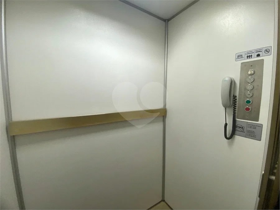 Casa térrea com 3 quartos para alugar no Jardim dos Estados, São Paulo - SP