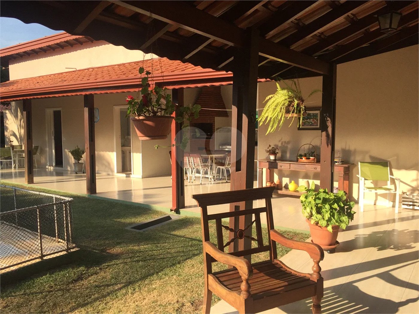 Condomínio à venda com 4 quartos, sendo 3 suítes, em São Joaquim, Vinhedo, SP
