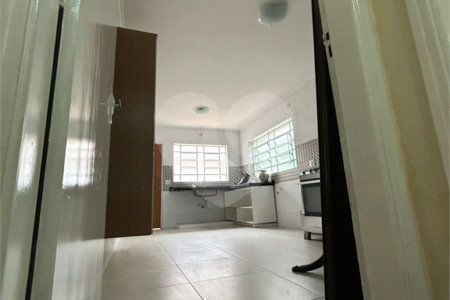 Sobrado em São Paulo com 140m², 4 dormitórios e 2 vagas de garagem