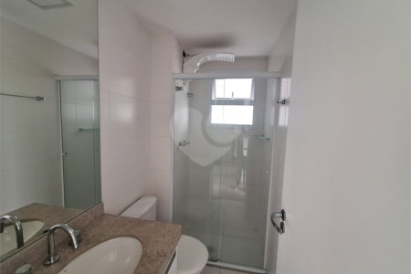 Apartamento à venda em Vila Gumercindo – 55m²