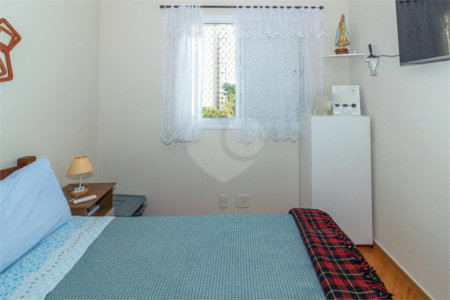 Apartamento à venda com 3 quartos, sendo 1 suíte, em Jardim Marajoara, São Paulo, SP