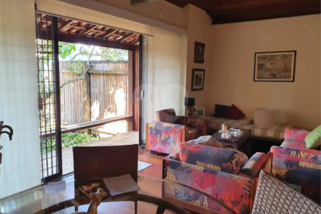 Casa com 3 quartos à venda, 160 m² - Centro - São Roque/SP
