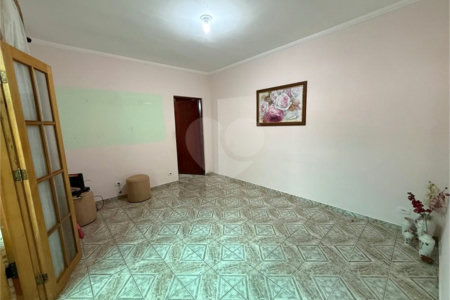 Casa Térrea a Venda Jd Satélite com poder construtivo