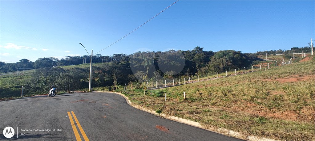 Terreno em Atibaia com 360 m² condomínio fechado com ampla área de lazer