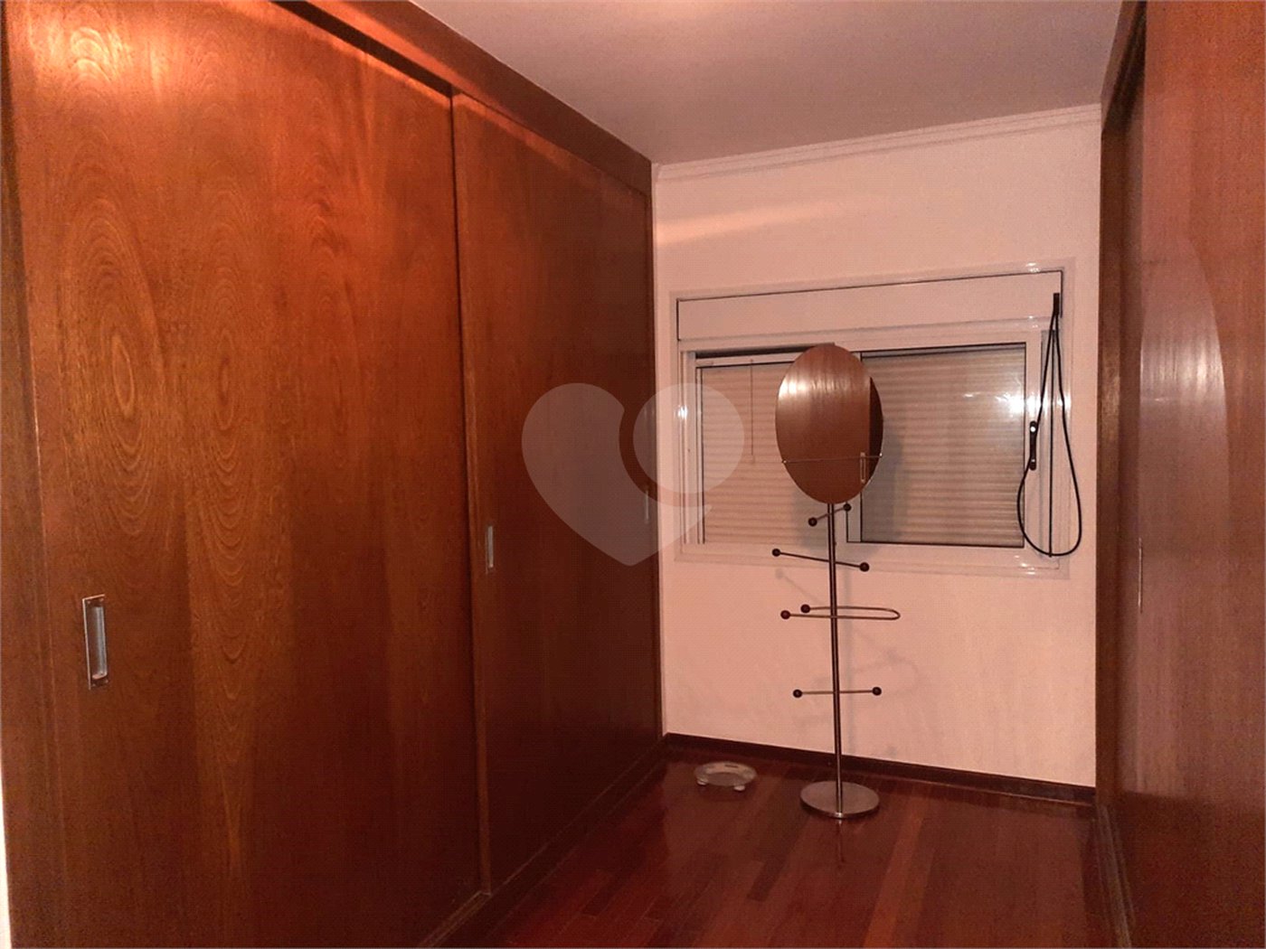 Casa para alugar com 4 quartos, sendo 2 suítes,  em Alto da Boa Vista, São Paulo, SP