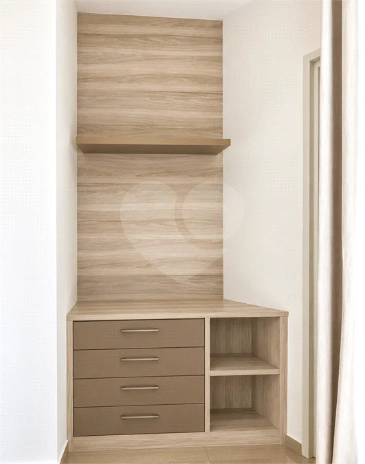 Apartamento de 130 m² no Jardim do Mar, com 3 suítes, 4 banheiros, varanda gourmet, 2 vagas e condomínio completo com piscina aquecida e lazer.