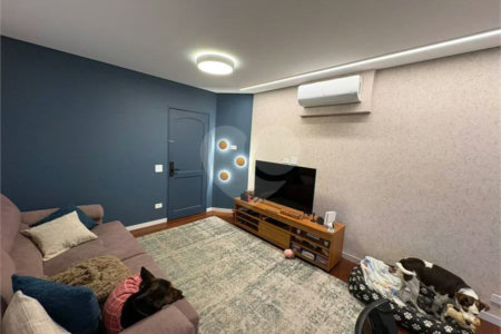 Apartamento Recém reformado e mobiliado a venda em Vila Mariana