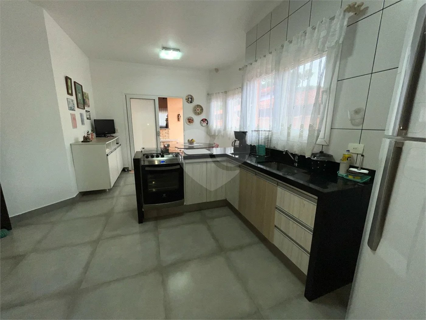 Casa à venda com 6 quartos, sendo 3 suítes, em Morada da Praia, Bertioga, SP
