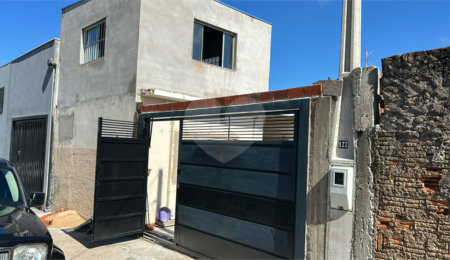 Sobrado à venda com 2 quartos em Vila Celina, São Carlos, SP