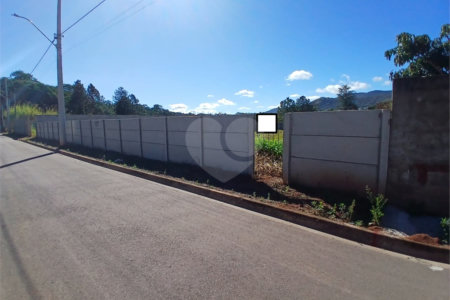 Terreno a venda no Jardim Estância Brasil com 1400m²
