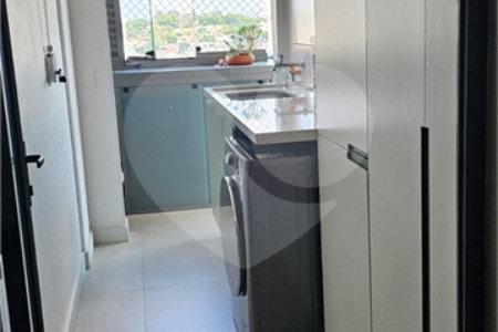 Apartamento com vista LIVRE Com 131 m² útil 4 banheiros 3 vagas 3 suítes Aceita contra proposta. Aceita e estuda Permuta