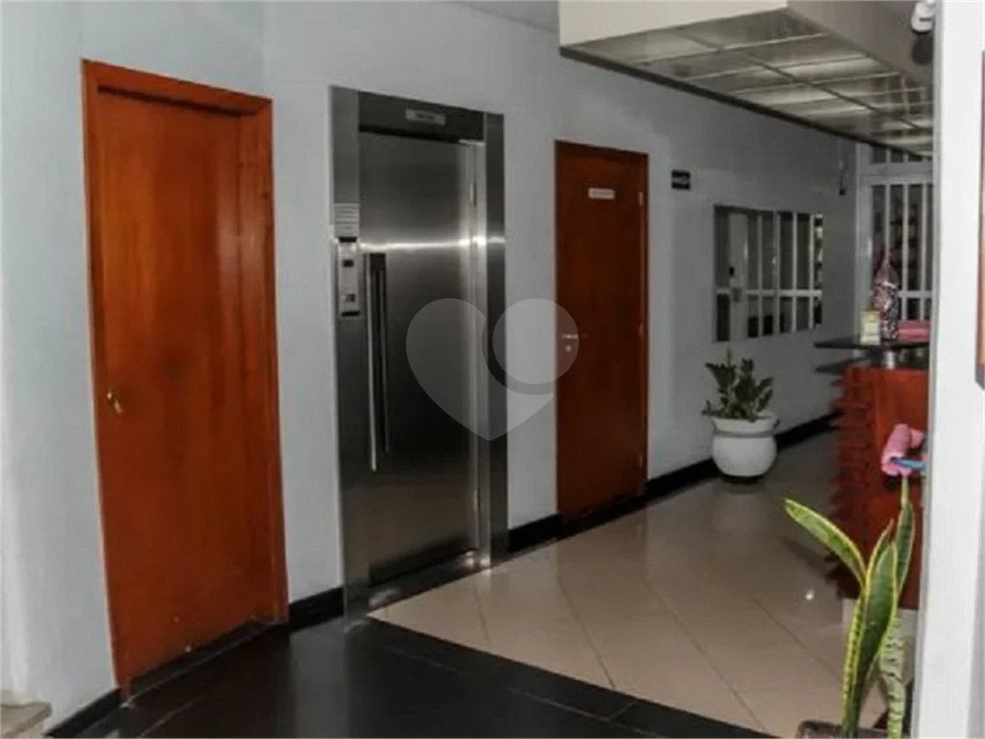Apartamento à venda no bairro Barra Funda.