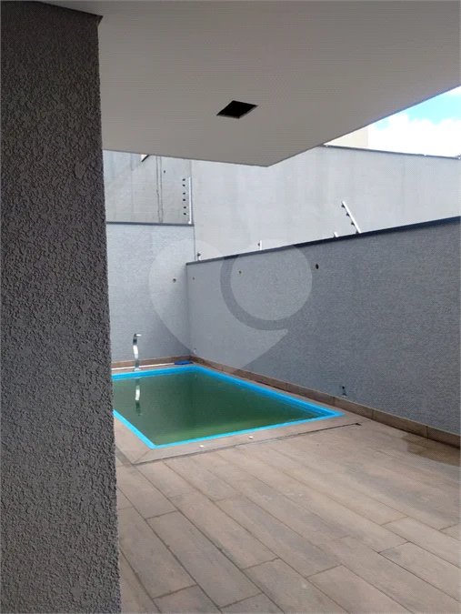 Casa em Atibaia com 3 dormitórios (1 suíte), sala 2 ambientes, piscina, 2 vagas de garagem, aceita financiamento