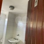 Casa à venda, 742 m², com piscina, 5 suítes, em Embu das Artes
