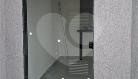 Casa à venda com 2 quartos, sendo 1 suíte,  no condomínio Costa Real 1, Rio de Janeiro - RJ