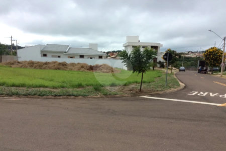 Terreno para venda no Residencial Quebec
