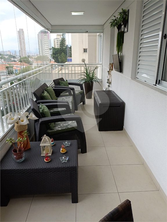 Apartamento na Região da Mooca. Excelente Localização com 3 Dormitórios sendo 1 Suíte e 2 Vagas de Garagem