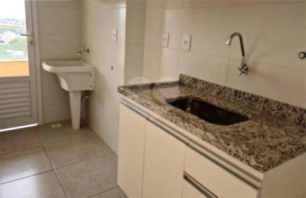 Apartamento no Condomínio Via Campus.