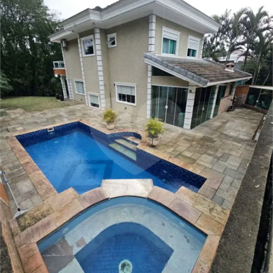 LINDA CASA PARA LOCAÇÃO COM 5 DORMITÓRIOS E PISCINA - Fernando Nobre – Cotia/SP